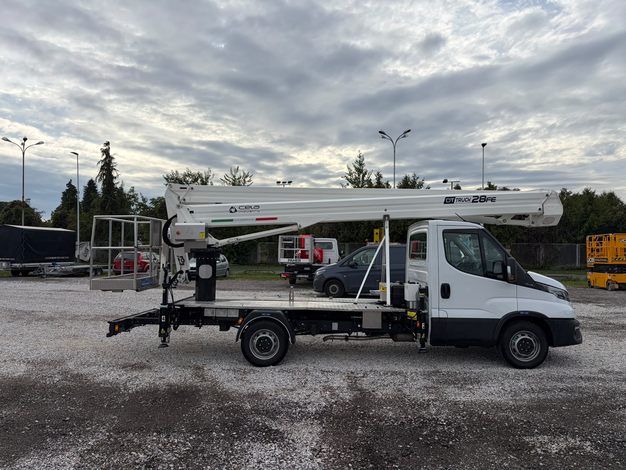 Cela DT Truck 28FE